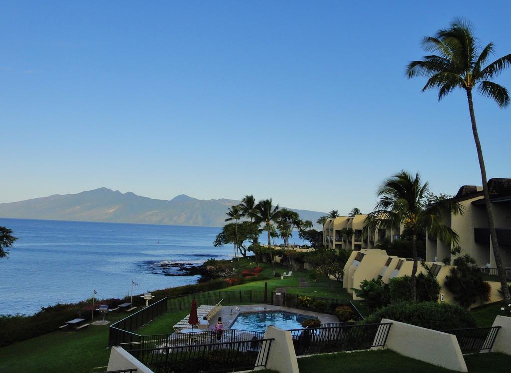 Condos At Napili Point ラハイナ エクステリア 写真